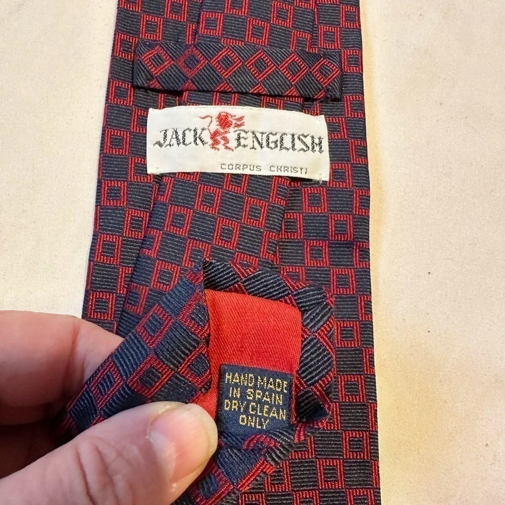 Jack English Richel Repp Tie Navy Red 100% Silk Handmade in Spain 56” x 3.75”